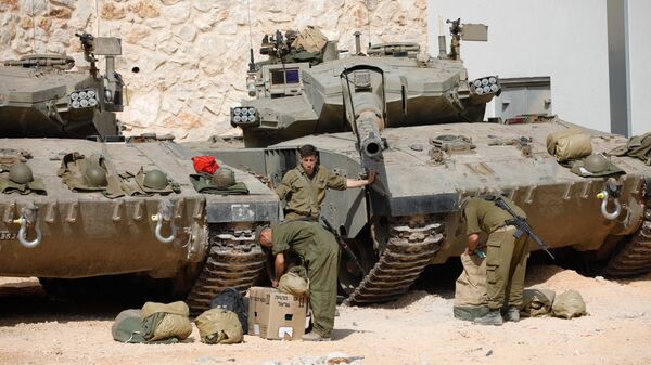 Израильские военные на позициях