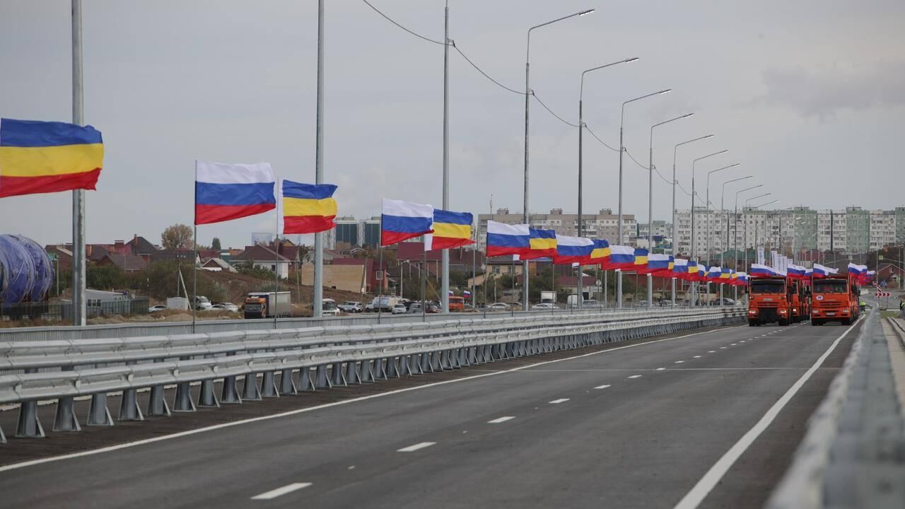 Движение по новому мосту запустили в Волгодонске Ростовской области - РИА Новости, 1920, 24.10.2023