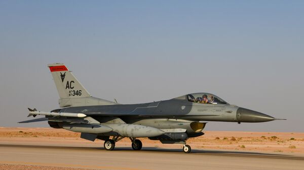 Истребитель F-16 ВВС Национальной гвардии США. Архивное фото