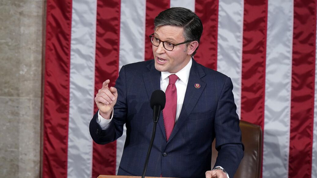 Джонсон заявил о готовности ввести санкции против России