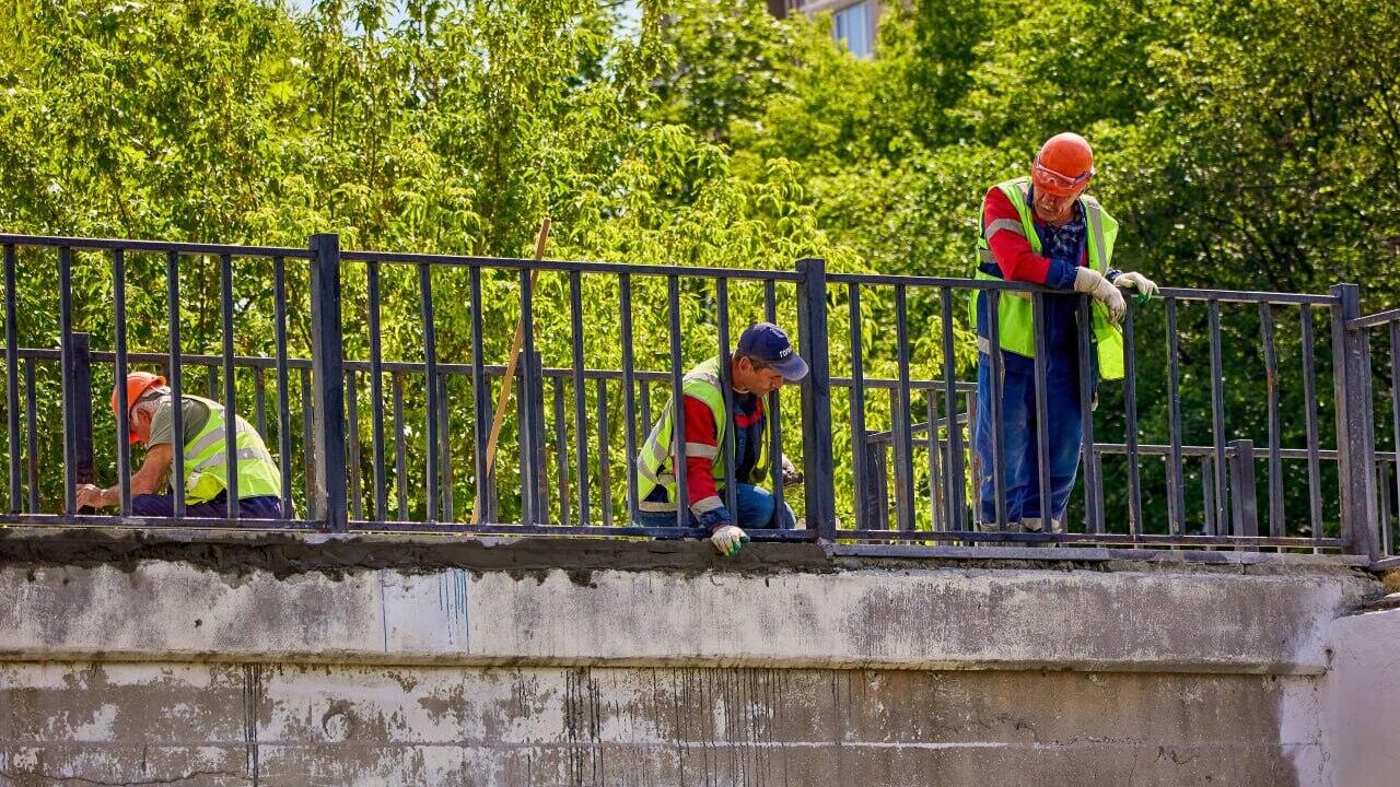 Капремонт пешеходного моста через канал имени Москвы стартовал на северо-западе столицы - РИА Новости, 1920, 26.10.2023