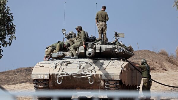 Израильские военные неподалеку от границы с сектором Газа
