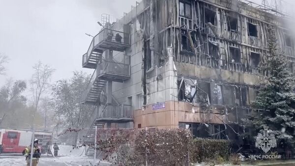 Ликвидация пожара в отеле в Набережных Челнах. Кадр видео