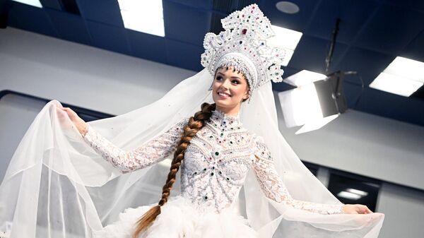 Презентация национального костюма, который мисс Россия — 2023 Маргарита Голубева представит на конкурсе Мисс Вселенная — 2023