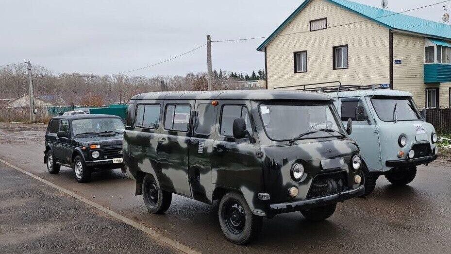 Автомобили для бойцов СВО из Кушнаренковского района Башкирии - РИА Новости, 1920, 01.11.2023