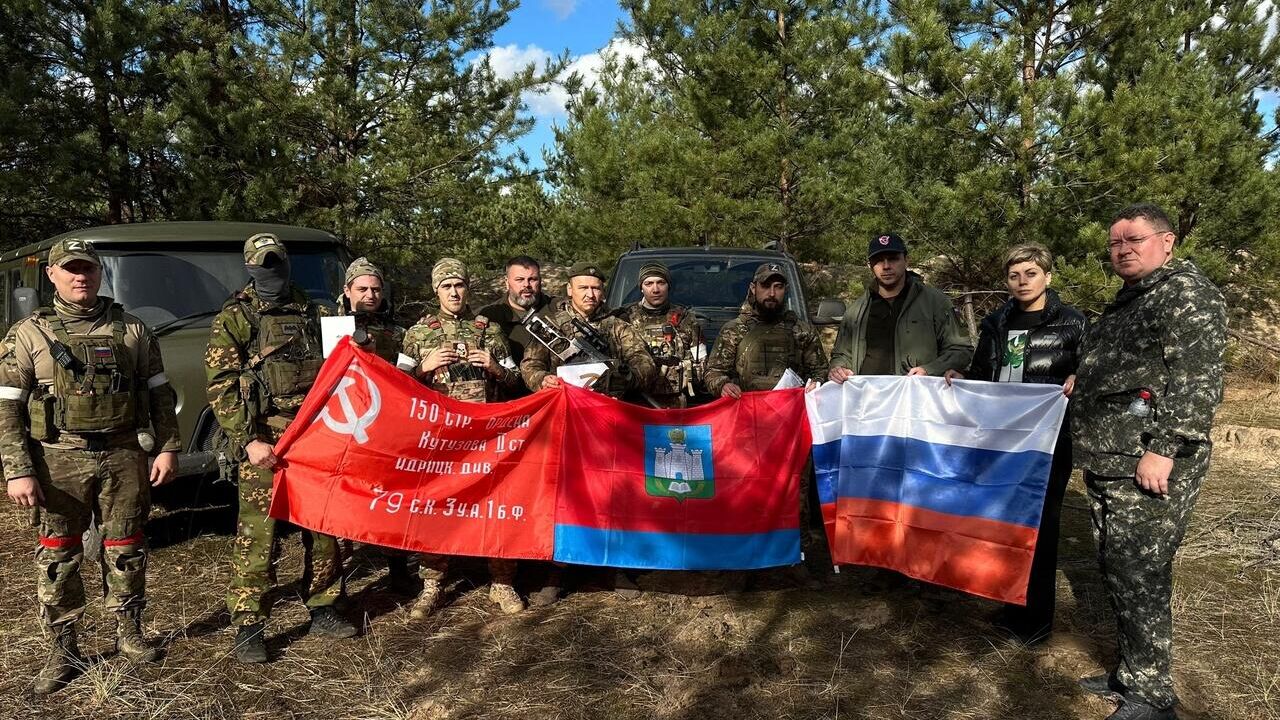 Губернатор Орловской области Андрей Клычков с бойцами из подразделений СВО - РИА Новости, 1920, 02.11.2023