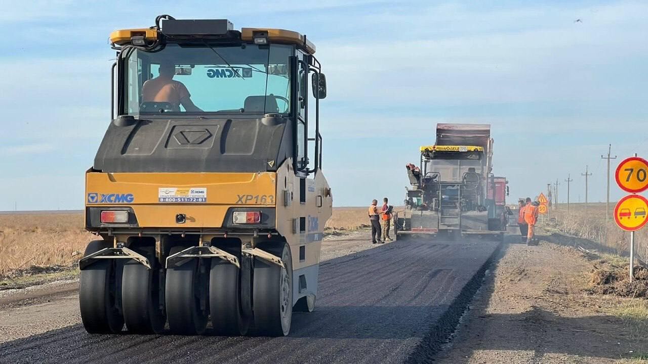 Ремонт федеральной трассы Р-260 в Луганской Народной Республике - РИА Новости, 1920, 03.11.2023