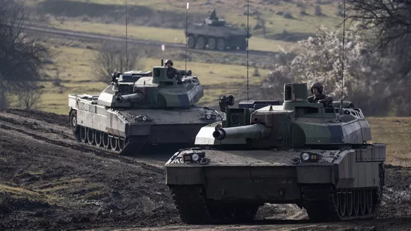 Французские танки Леклерк во время учений НАТО Aigle в Румынии