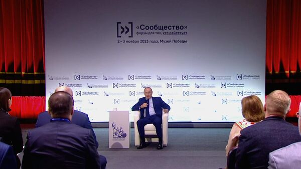Путин: Если бы к русскому языку относились нормально, на Украине не было бы переворотов