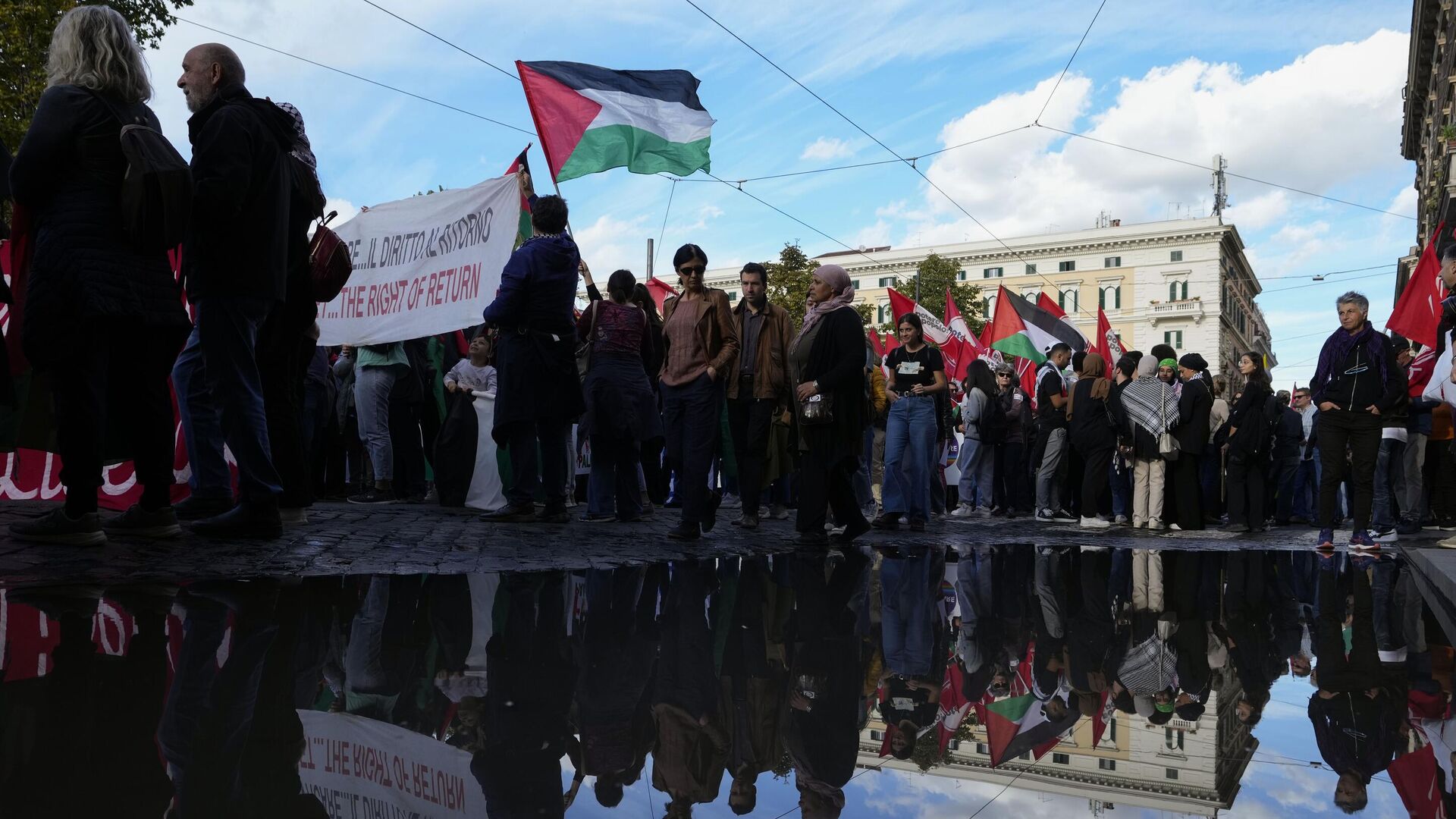 Участники акции в поддержку Палестины в Риме, Италия. 4 ноября 2023 - РИА Новости, 1920, 04.11.2023