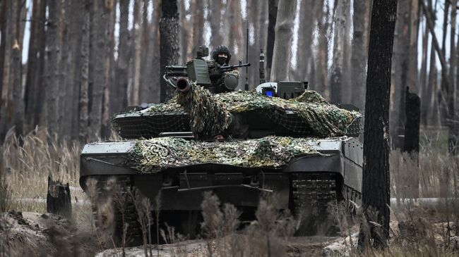 Боевая работа экипажей танков Т-80