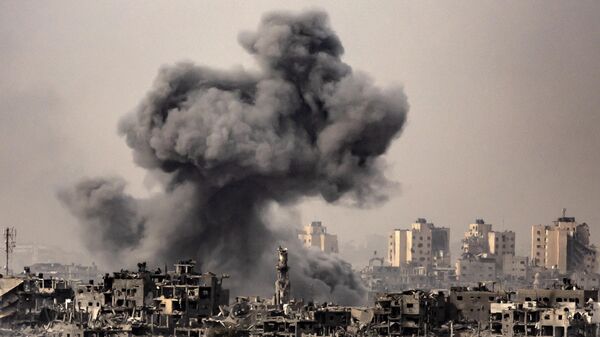 Дым над Газой после израильского авиаудара. Архивное фото