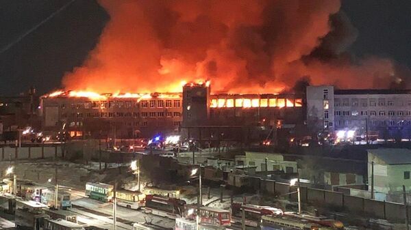 Пожар в ТЦ Гвоздь в Улан-Удэ