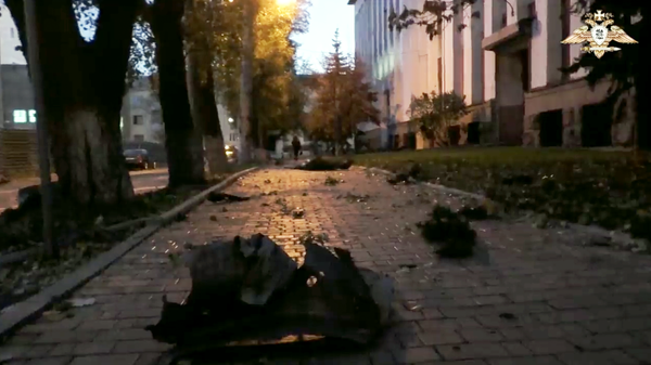 Последствия обстрела центра Донецка со стороны ВСУ. 7 ноября 2023