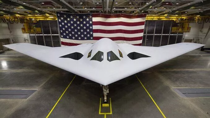 © Фото : U.S. Air Force Новый стратегический бомбардировщик ВВС США B-21 Raider