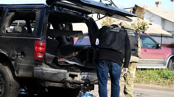 Автомобиль Михаила Филипоненко после взрыва в Луганске