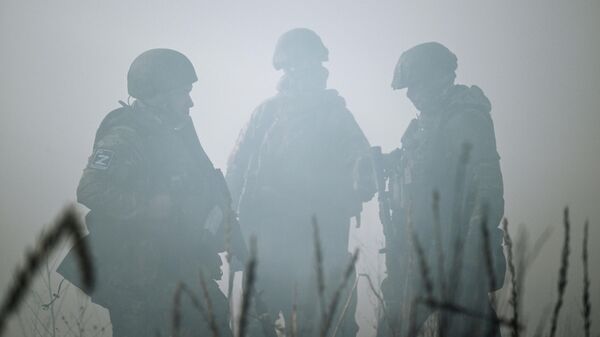 Военнослужащие ВС РФ во время прохождения боевой подготовки в зоне СВО