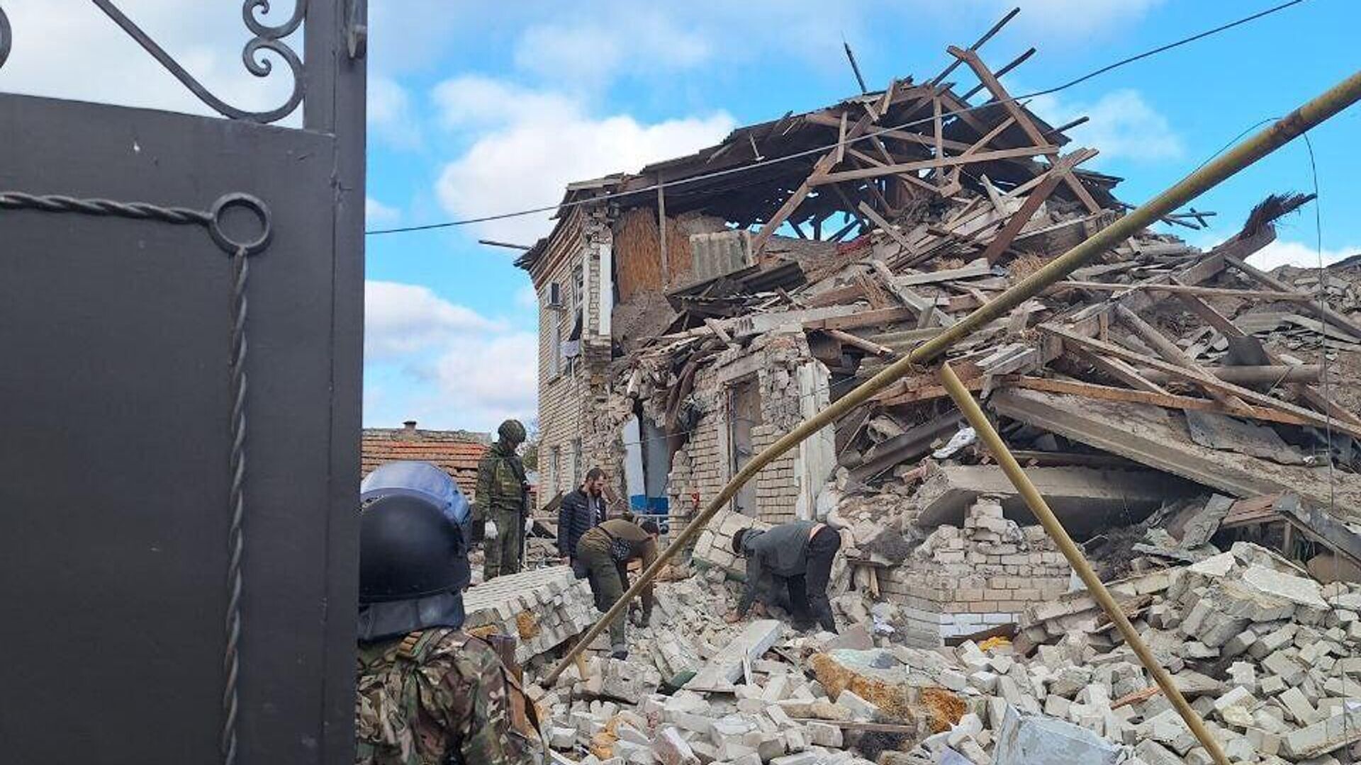 ВСУ нанесли ракетный удар по Скадовску, есть погибшие - РИА Новости,  09.11.2023