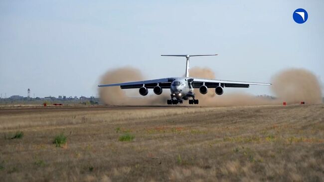 Испытания самолета Ил-76МД-90А на грунтовой взлетно-посадочной полосе
