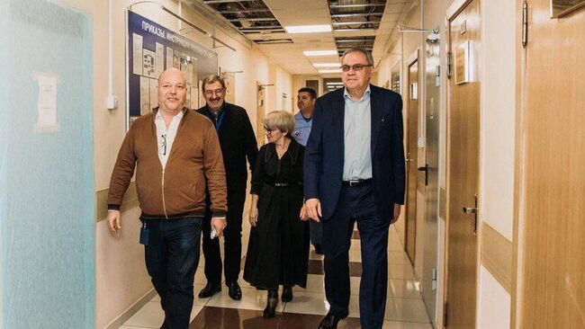 Председатель Совета по правам человека при президенте РФ Валерий Фадеев в станции скорой помощи в Москве. 11 ноября 2023