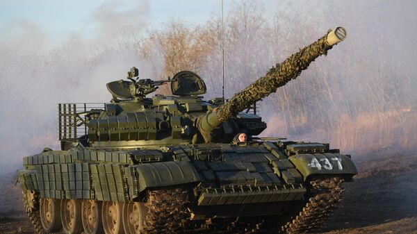 Экипаж модернизированного танка Т-62 в Запорожской области 