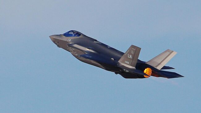 Американский истребитель F-35 