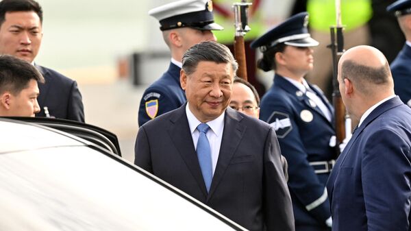 Председатель КНР Си Цзиньпин после прибытия в Сан-Франциско. 15 ноября 2023