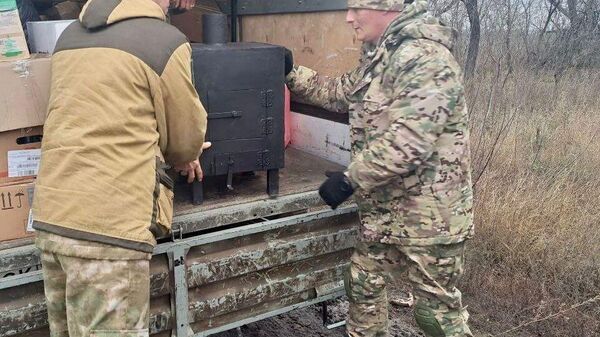 Орловские волонтеры передали бойцам СВО большую гуманитарную посылку