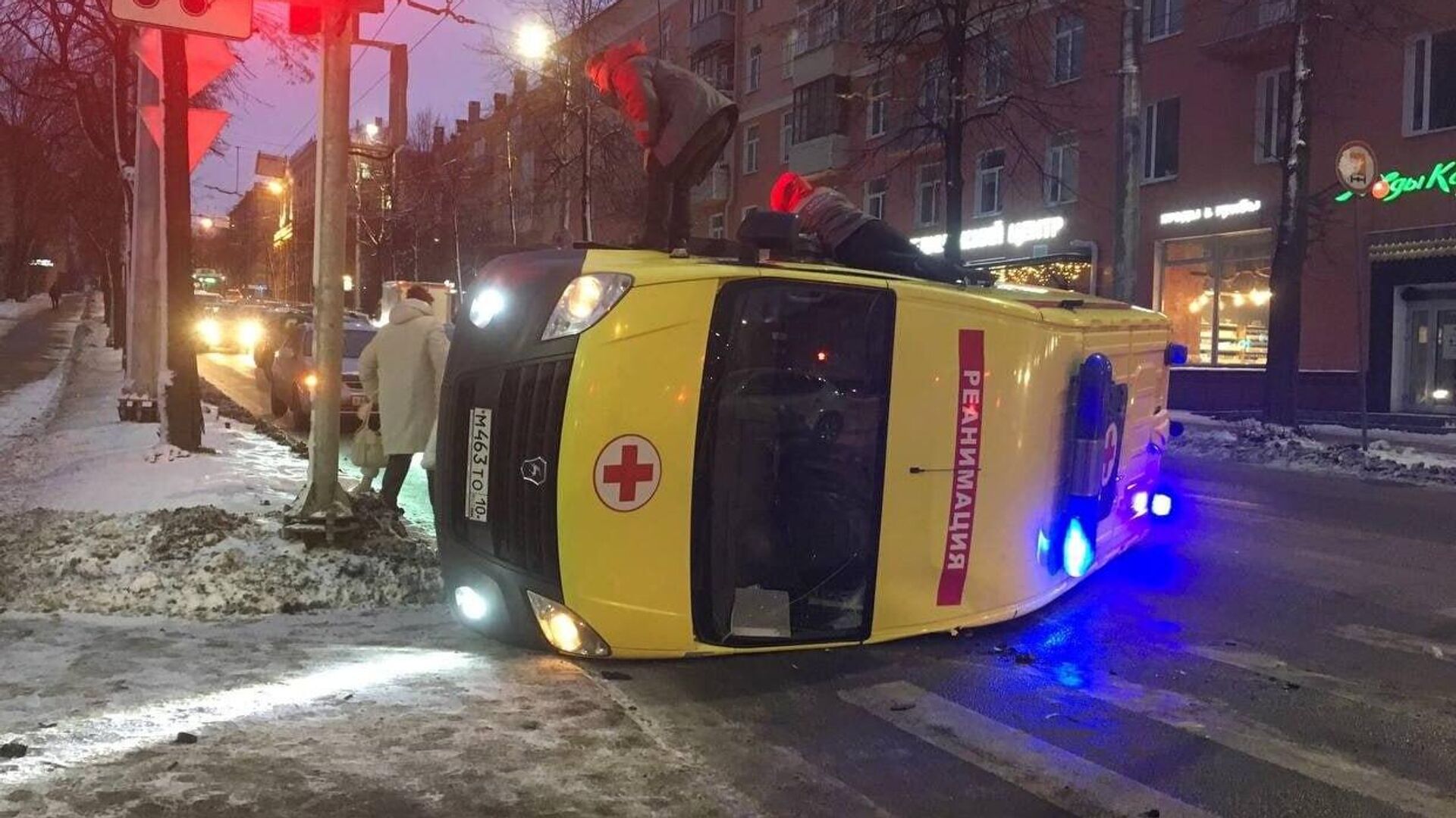 В Карелии внедорожник врезался в скорую, есть пострадавшие - РИА Новости,  16.11.2023