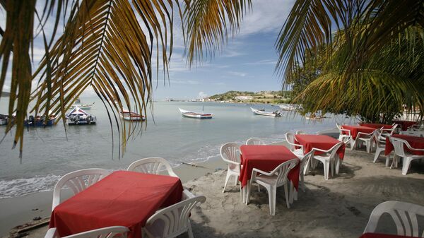 Ресторан на пляже в городе Хуан-Гриего на острове Маргарита