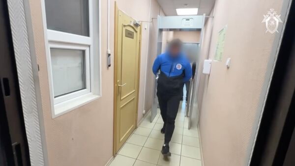 Задержанный СК РФ мужчина, въехавший в толпу людей у ресторана в городе Боровичи Новгородской области