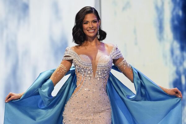 Мисс Никарагуа Шейннис Паласиос на 72-м конкурсе красоты Мисс Вселенная в Сан-Сальвадоре