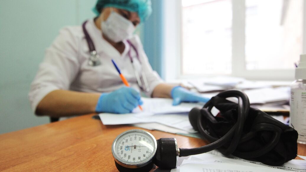 Врач назвал неочевидные ранние признаки болезни Паркинсона