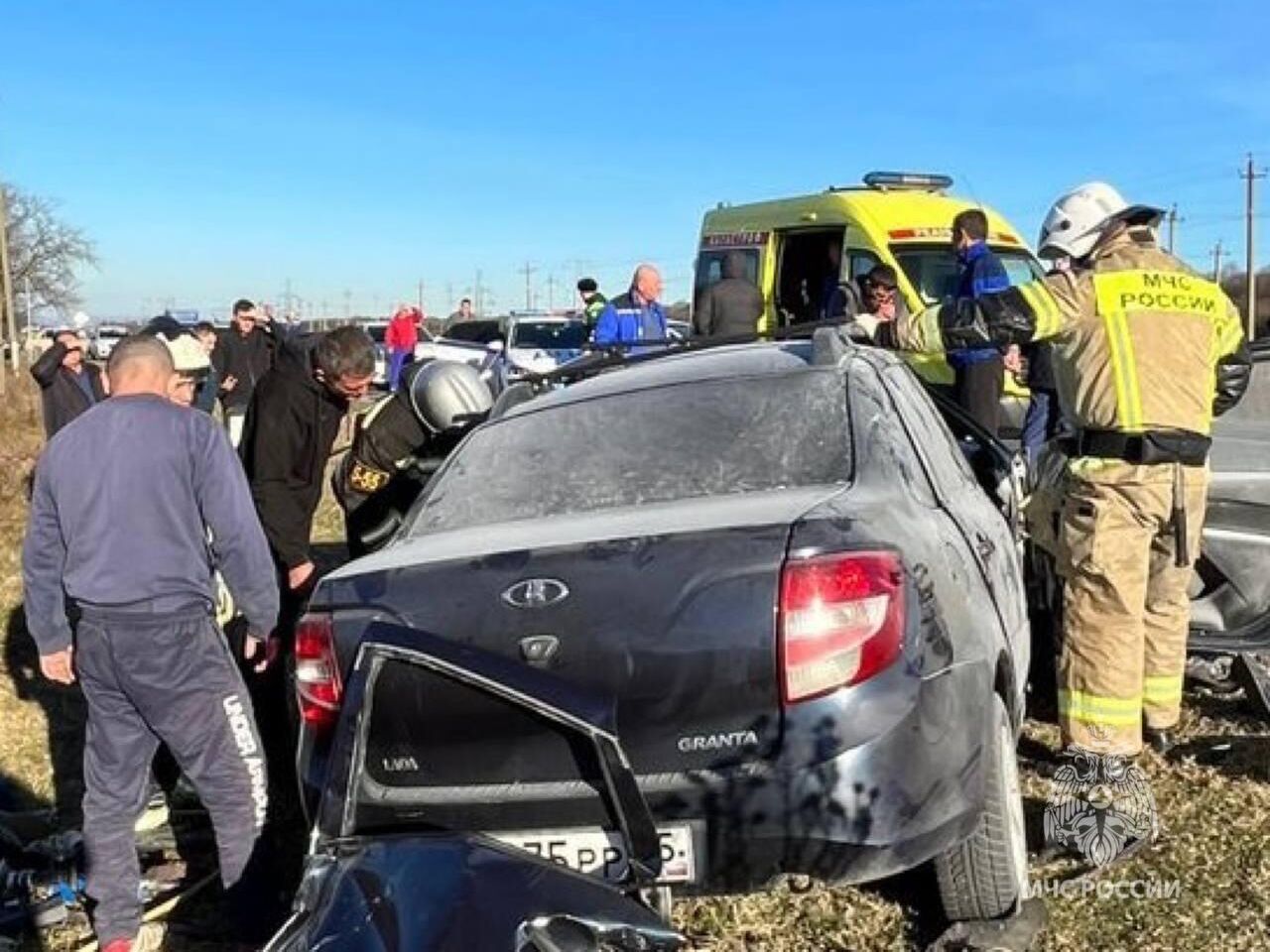 В Северной Осетии произошло ДТП с лошадью и двумя машинами, есть погибшие -  РИА Новости, 22.11.2023