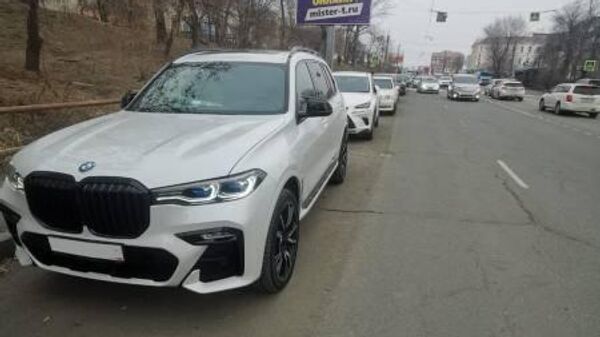 Автомобиль BMW, водитель которого сбила ребенка во Владивостоке