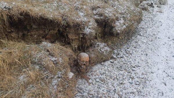 Последствия разрушения захоронений в поселке Большое Голоустное в Иркутске