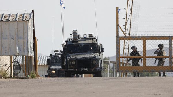 Тюрьма Офер во время подготовки к освобождению палестинских заключенных в обмен на израильских заложников