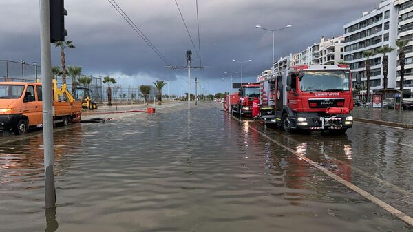 Последствия ураганов и ливней в Турции