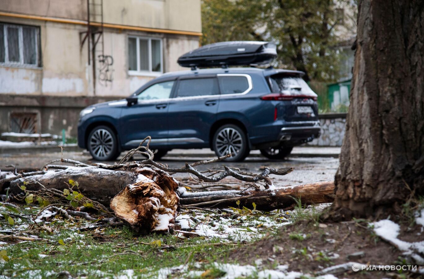 В трех регионах на юге России более 350 домов остались в зонах подтопления