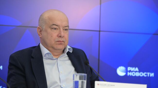 Константин Абрамов