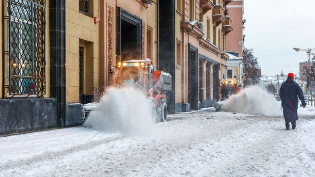 Уборка снега в Москве
