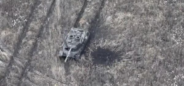 Подбитый танк Leopard 1A5 Подбитый танк Leopard 1A5