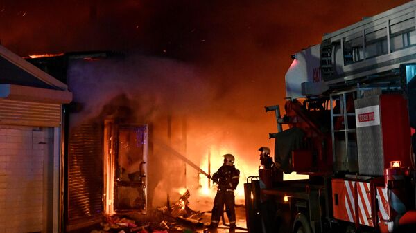 Пожар на вещевом рынке в Ростовской области. 1 декабря 2023