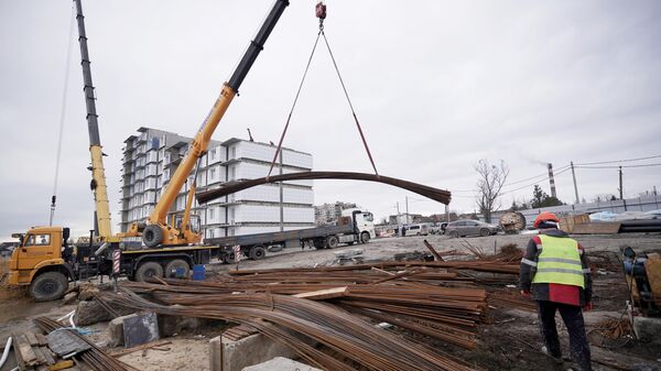 Строительство новых домов специалистами ППК Единый заказчик в переулке Ровенском в Орджоникидзевском районе Мариуполя