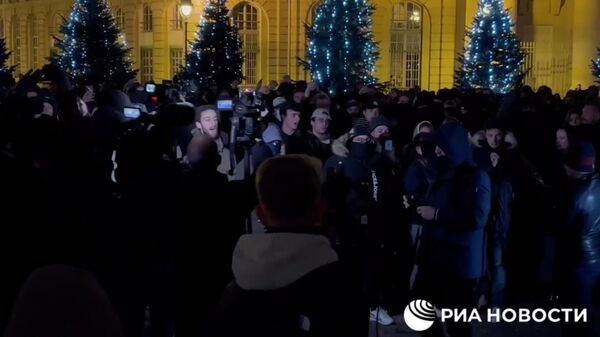 Акция в Париже в память о подростке, убитом в ходе поножовщины 18 ноября