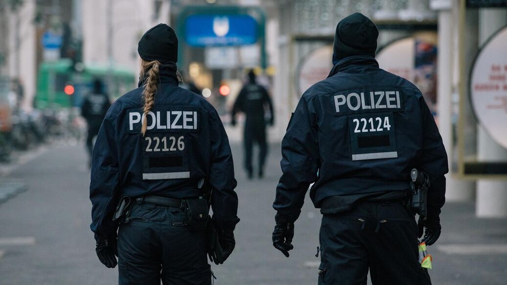 В Германии четверо подростков получили сроки за убийство двух украинцев