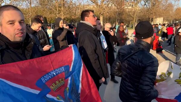 Акция в Париже в поддержку населения Донбасса