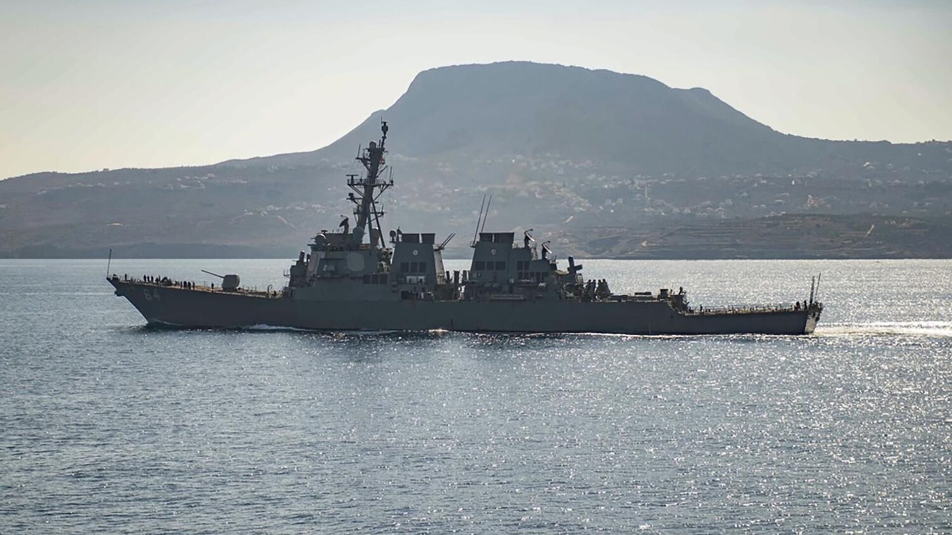 Американский эсминец сбил 14 дронов, запущенных со стороны Йемена - РИА  Новости, 16.12.2023