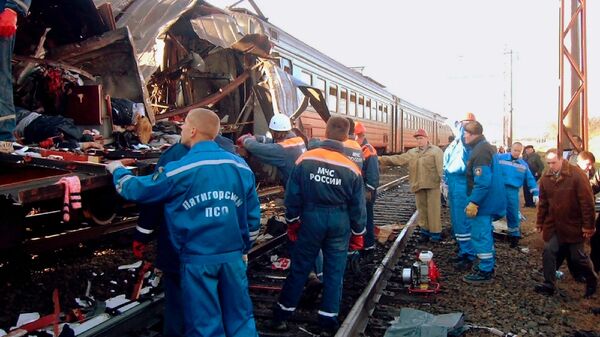 Последствия теракта в вагоне электропоезда Кисловодск – Минеральные Воды 5 декабря 2003 года
