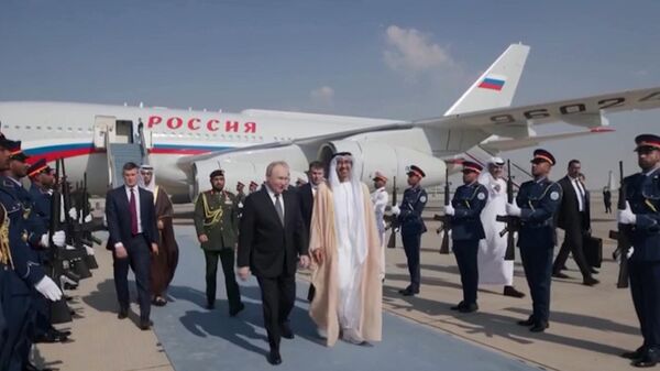 Прибытие Путина в Абу-Даби